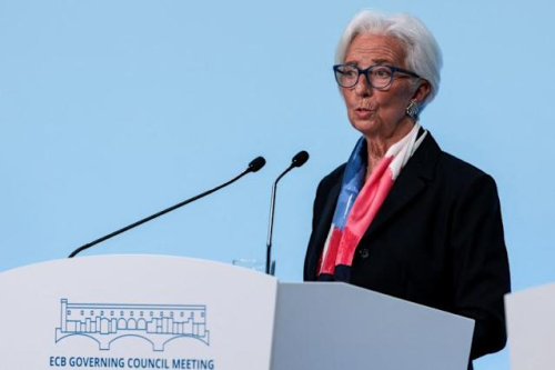 ECB giữ nguyên lãi suất ở mức 2%: Sự bình yên mong manh của Châu Âu trước cơn bão dữ liệu